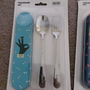 2 tableware cool sets